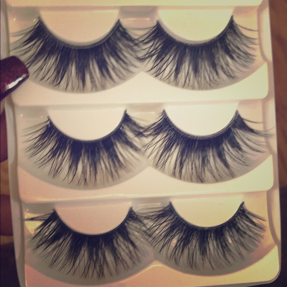 Blow me away / Super long lashes 🖤